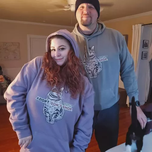 On a lighter note, Jess and her amazing husband, Kyle continue their work with the animals on the Onalaska Sanctuary. They're awesome people!!! 🤘🏼 by evenflow_2991