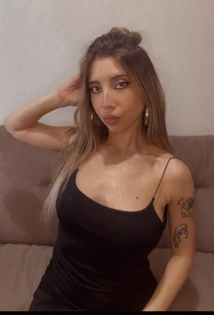 relapse is inevitable in the face of my beauty and power  posted by mistressslila