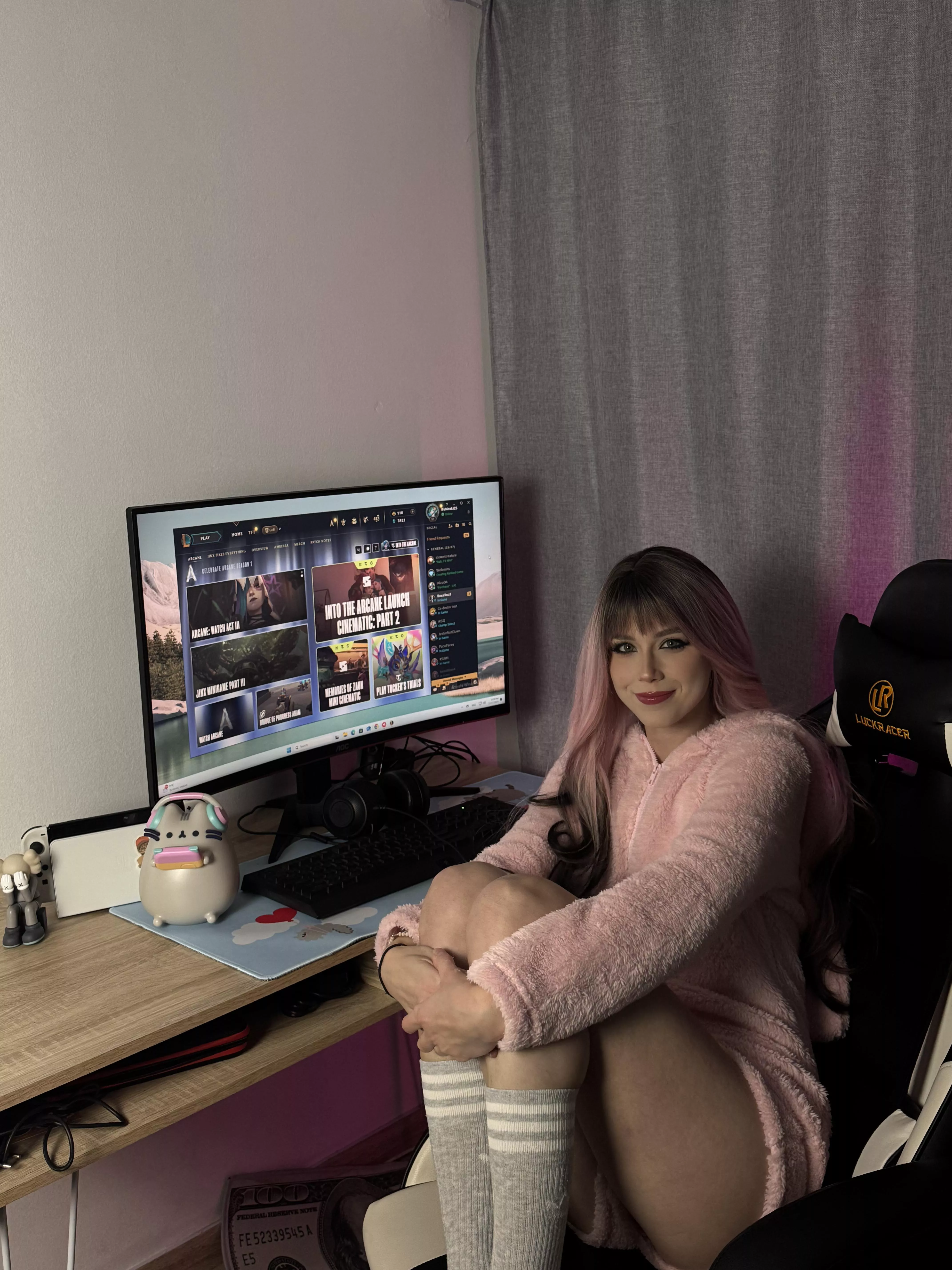 Sundays are for gaming and chill posted by GlitterJosie