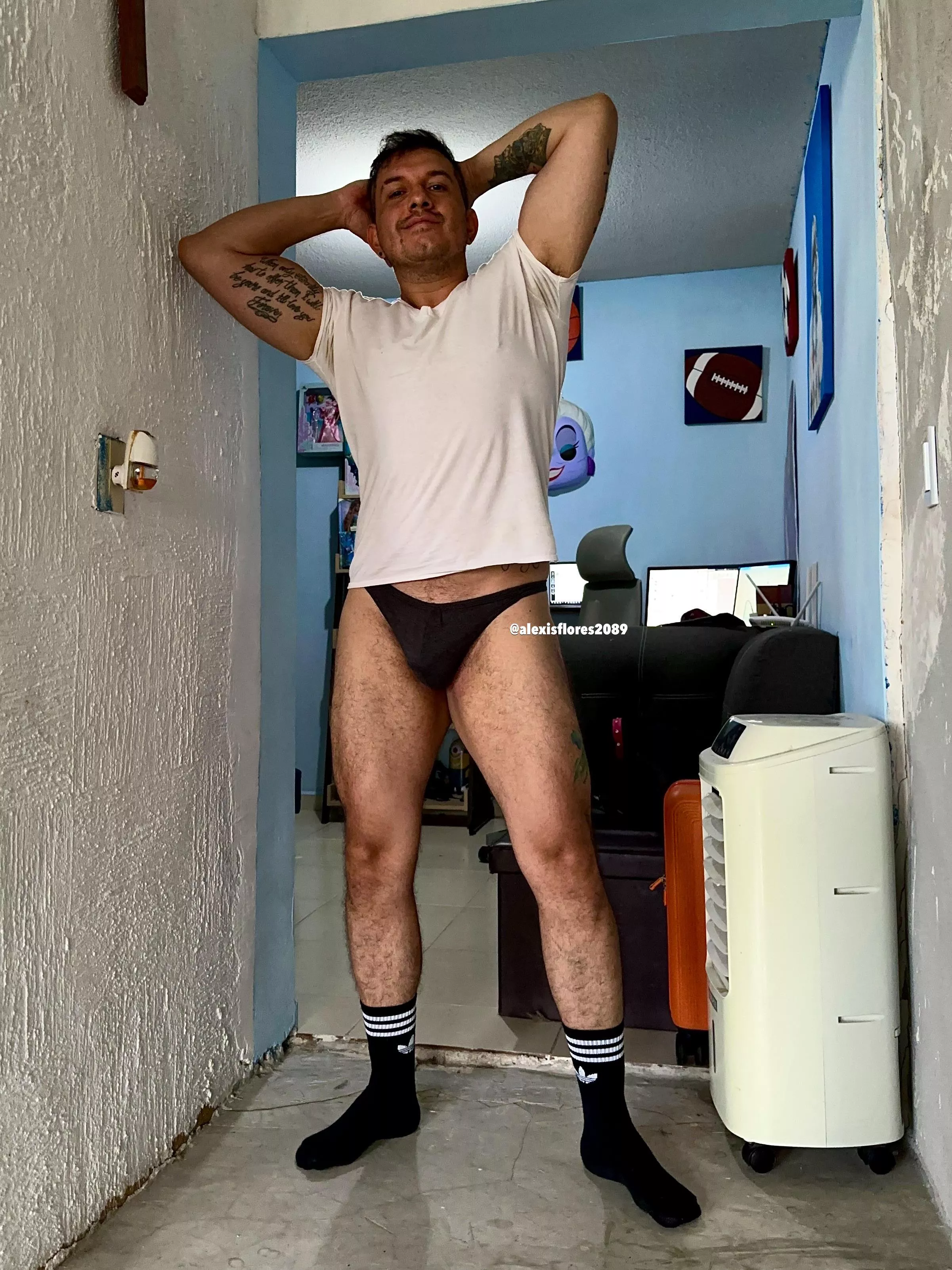 Super sweaty after gym  posted by Prestigious_Bowler54