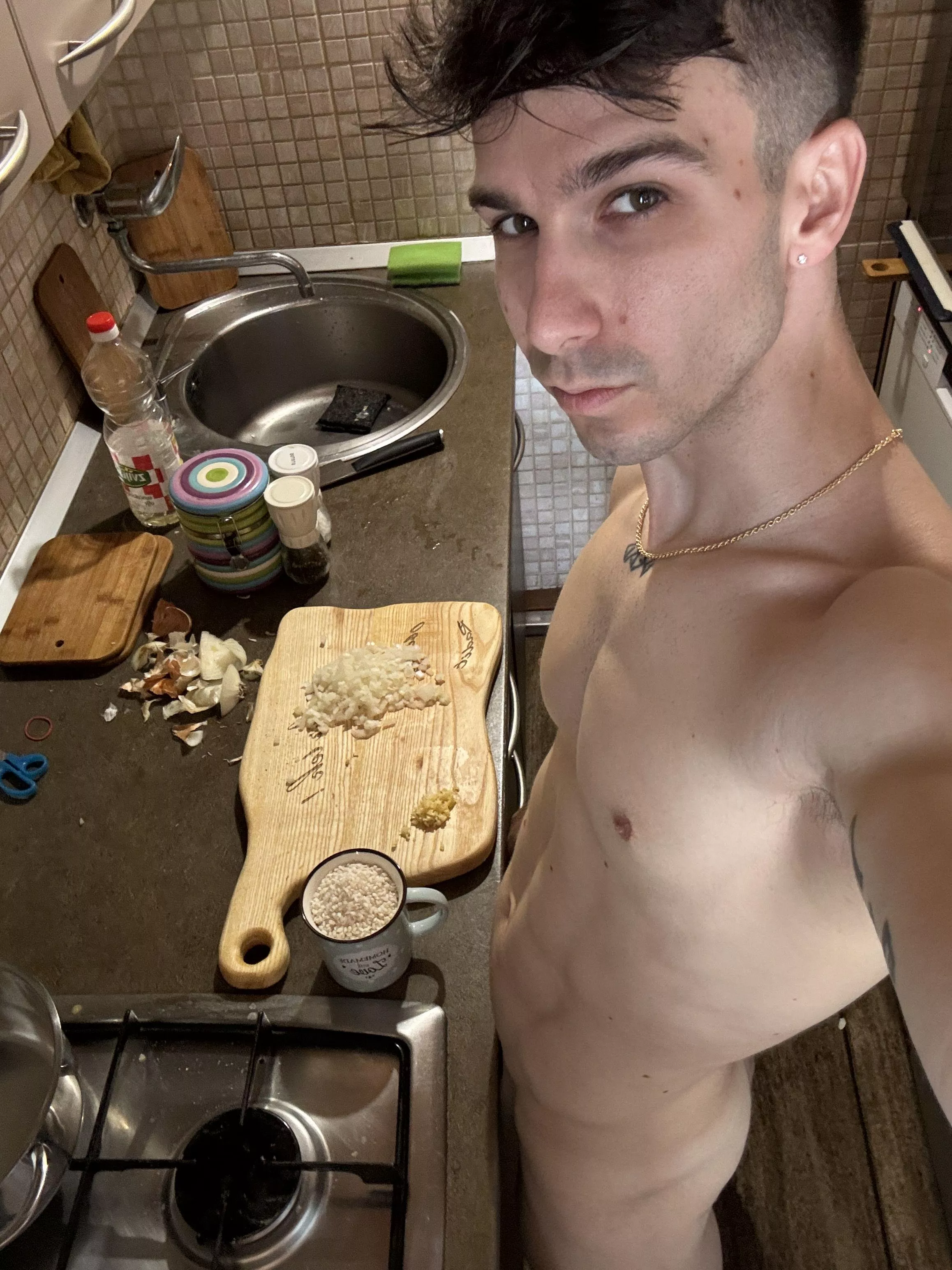 What's for dinner tonight? How about a little dessert instead? 🔥🍆 posted by GlowUpGod1