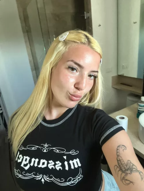 Who wants me to ride them?
 by sultry_song