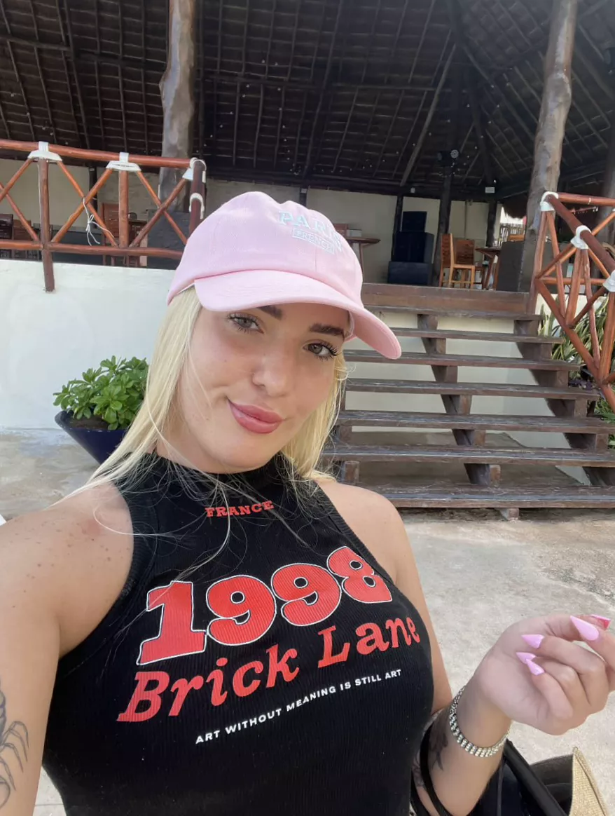 Would you make me scream until I can’t take it anymore?!?🩱🩶
 posted by StarletClipGlow