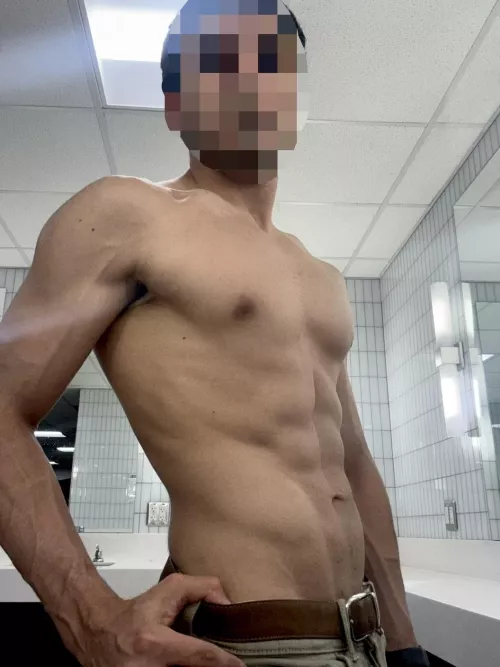 You live for being a cashfag that serves their master 😈 so serve  by TheOneeForU