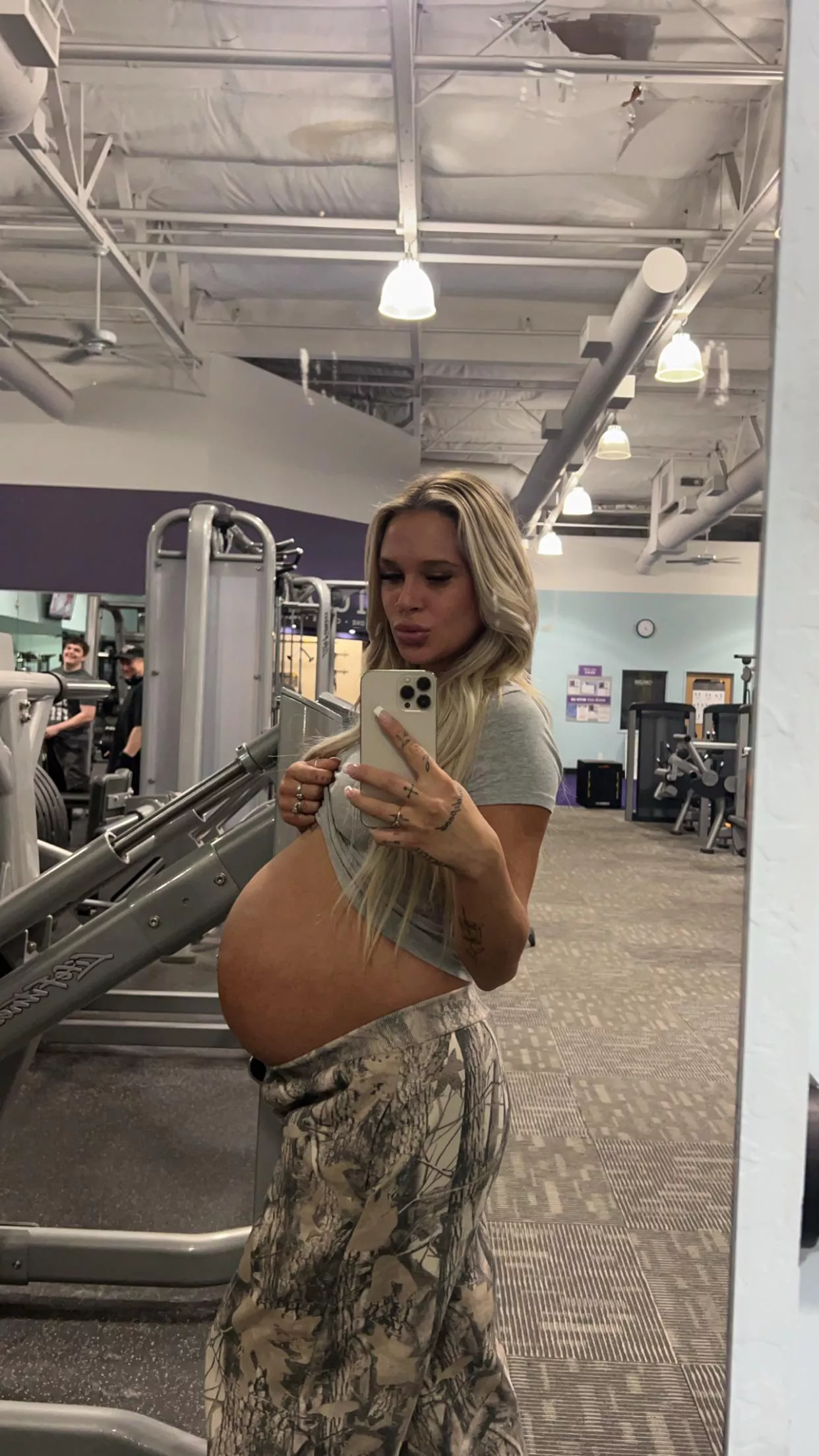 38 weeks at the gym  posted by pregnantprincessxx