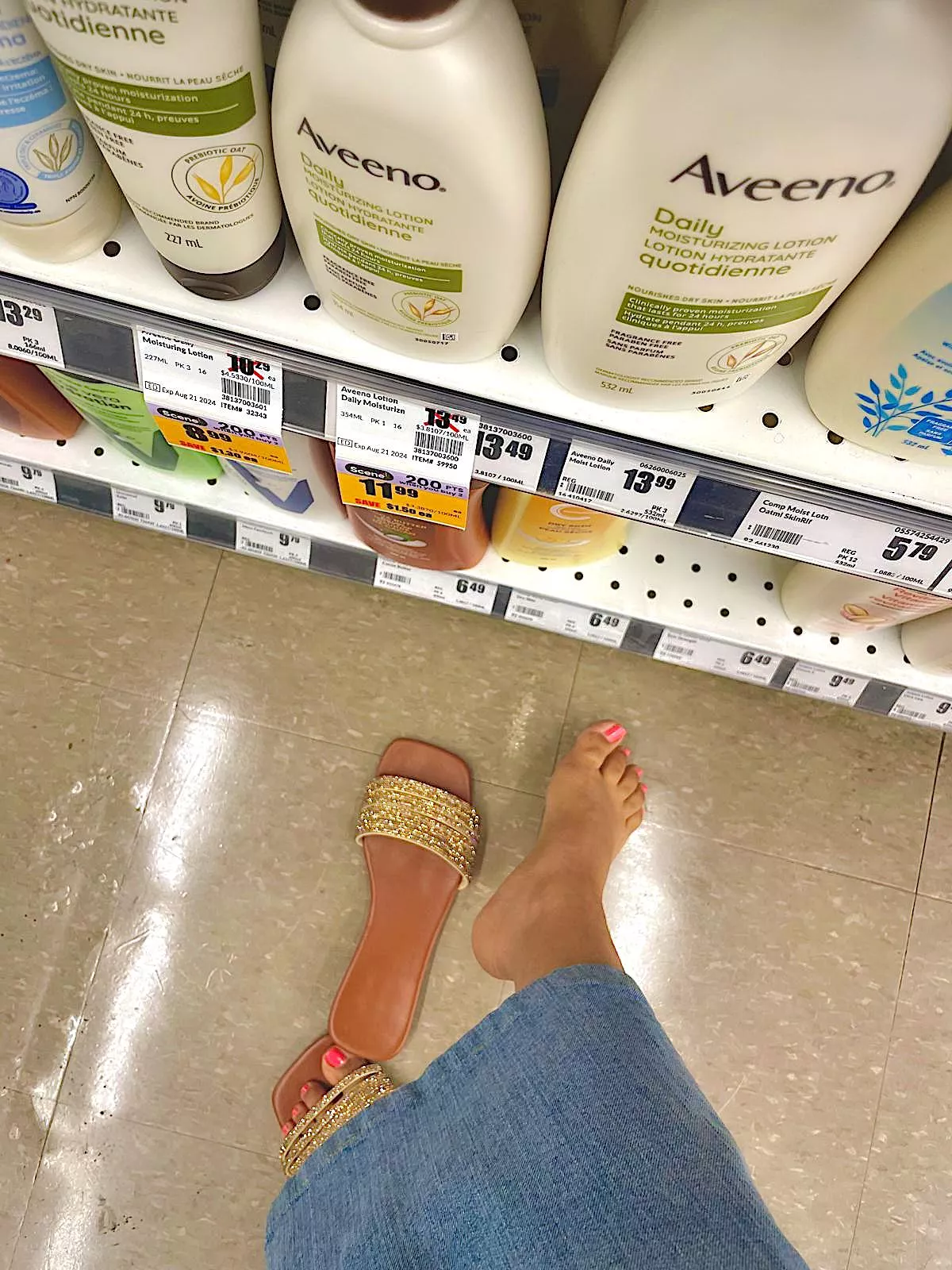 Aren’t these pretty? ✨ posted by justfeet19