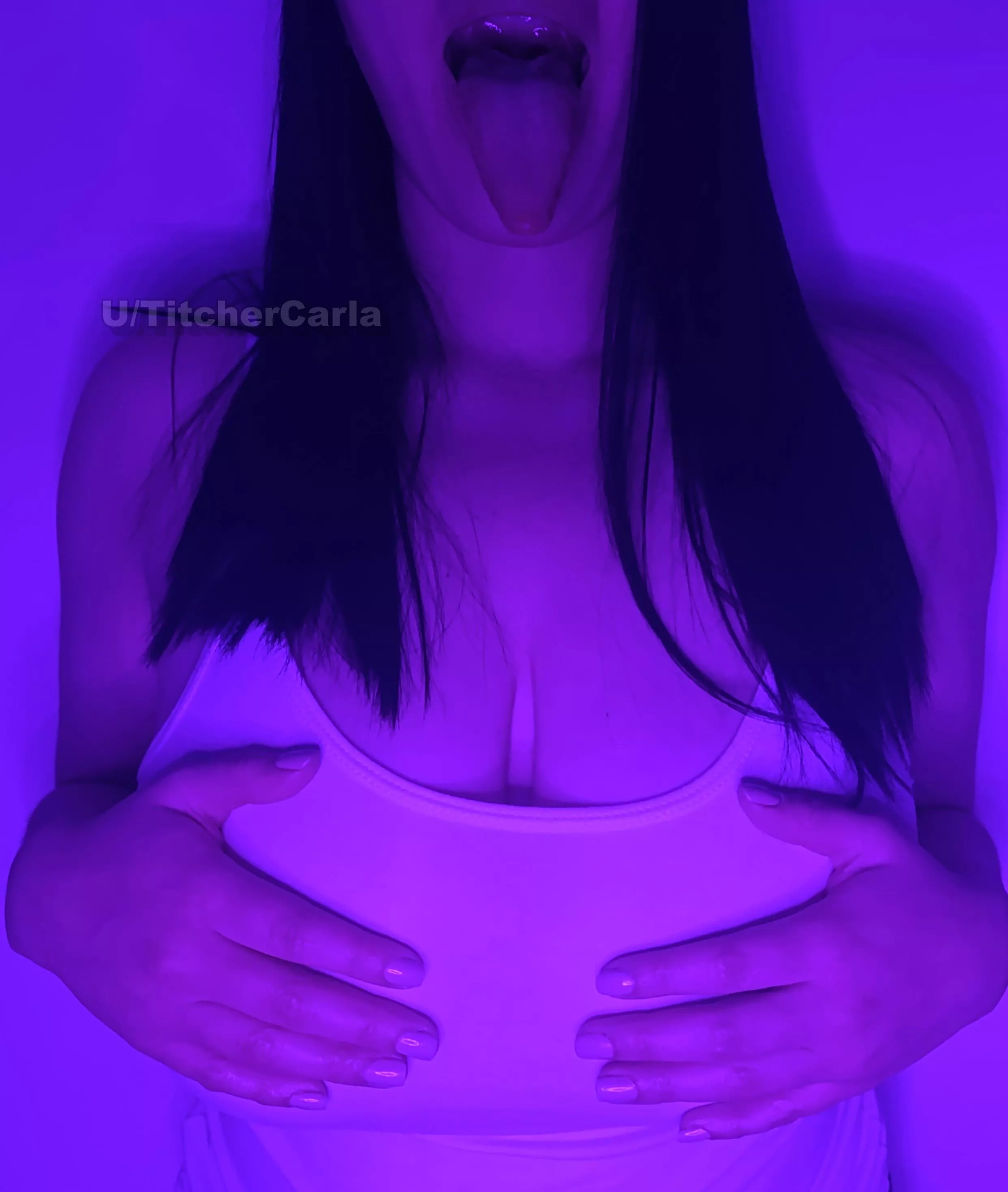 Long tongue and more posted by TitcherCarla