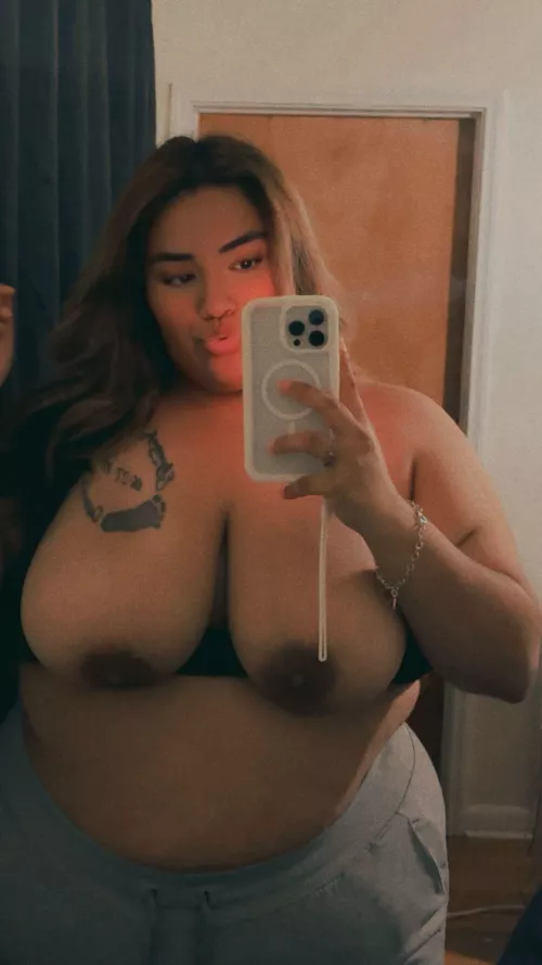 Miss me ? Just thought I’d post something for y’all to see nothing else 😘😉 by babydesani