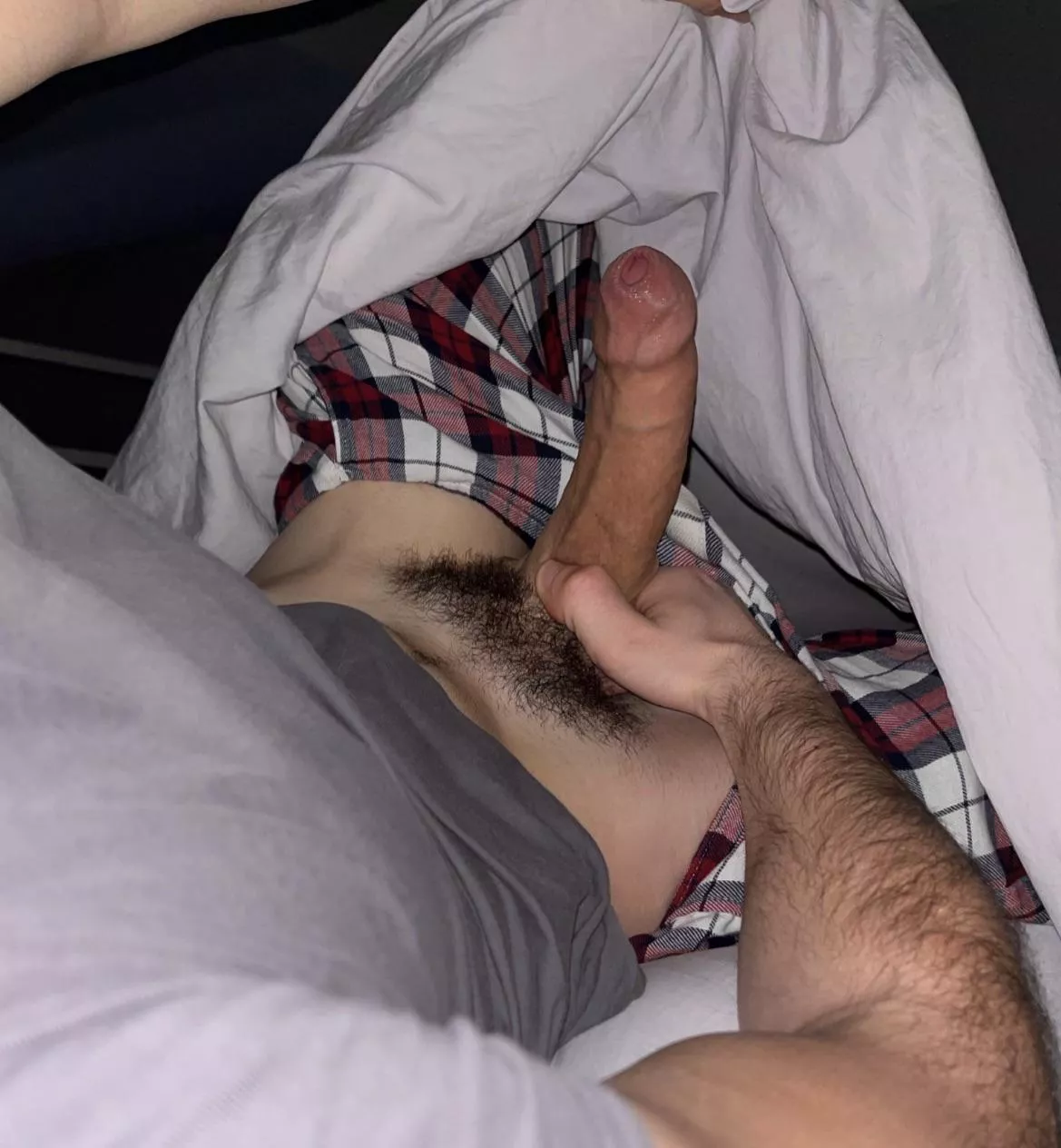24 M, fit and hung with abs and nice ass add ONLY if hung and fit too, shooters+++ uncut+++ keep getting banned on snap so add my insta chrish124x posted by chrishxxxx1