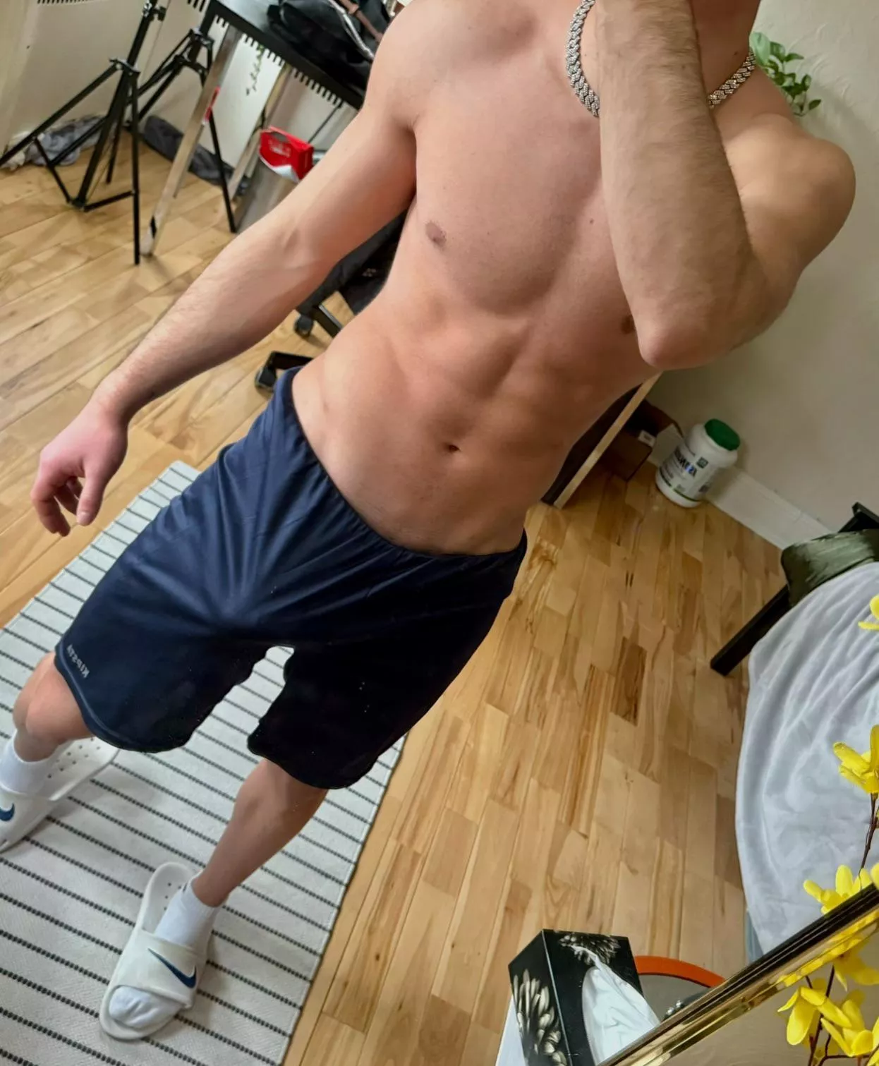 Do you like my short? posted by flavio_booy