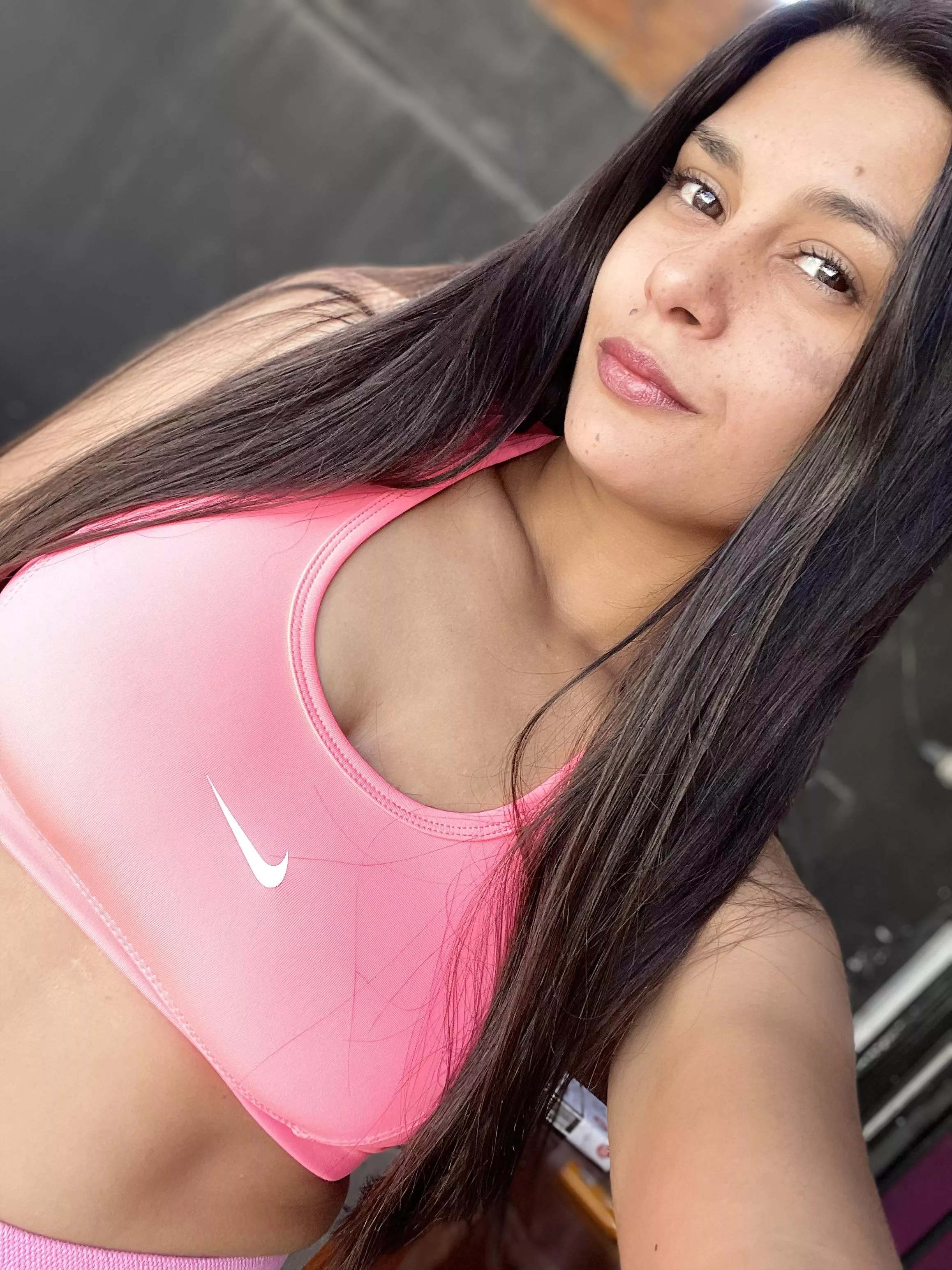 I have decided to start training with clothes that motivate me more :)  posted by beckylovve