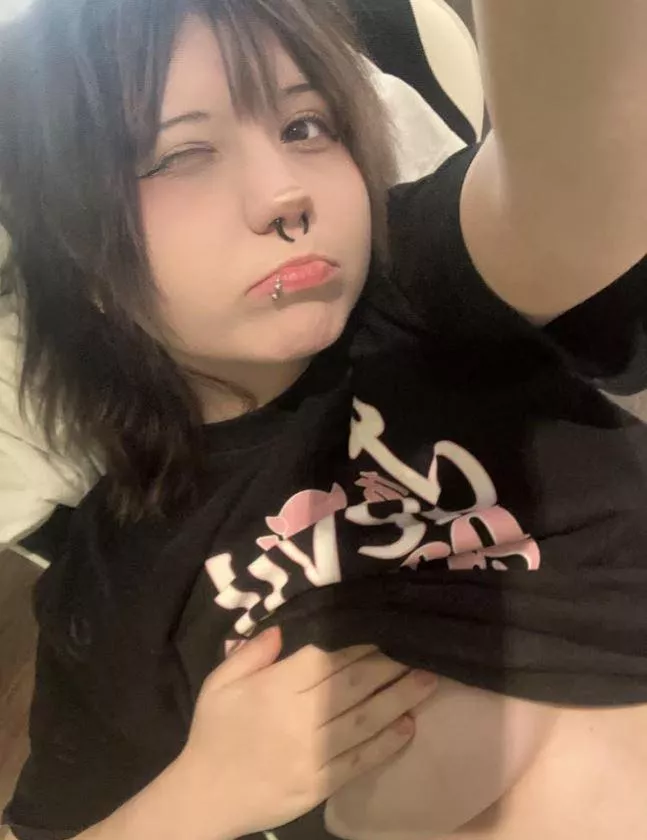 i think they're kinda big posted by urobedientangel