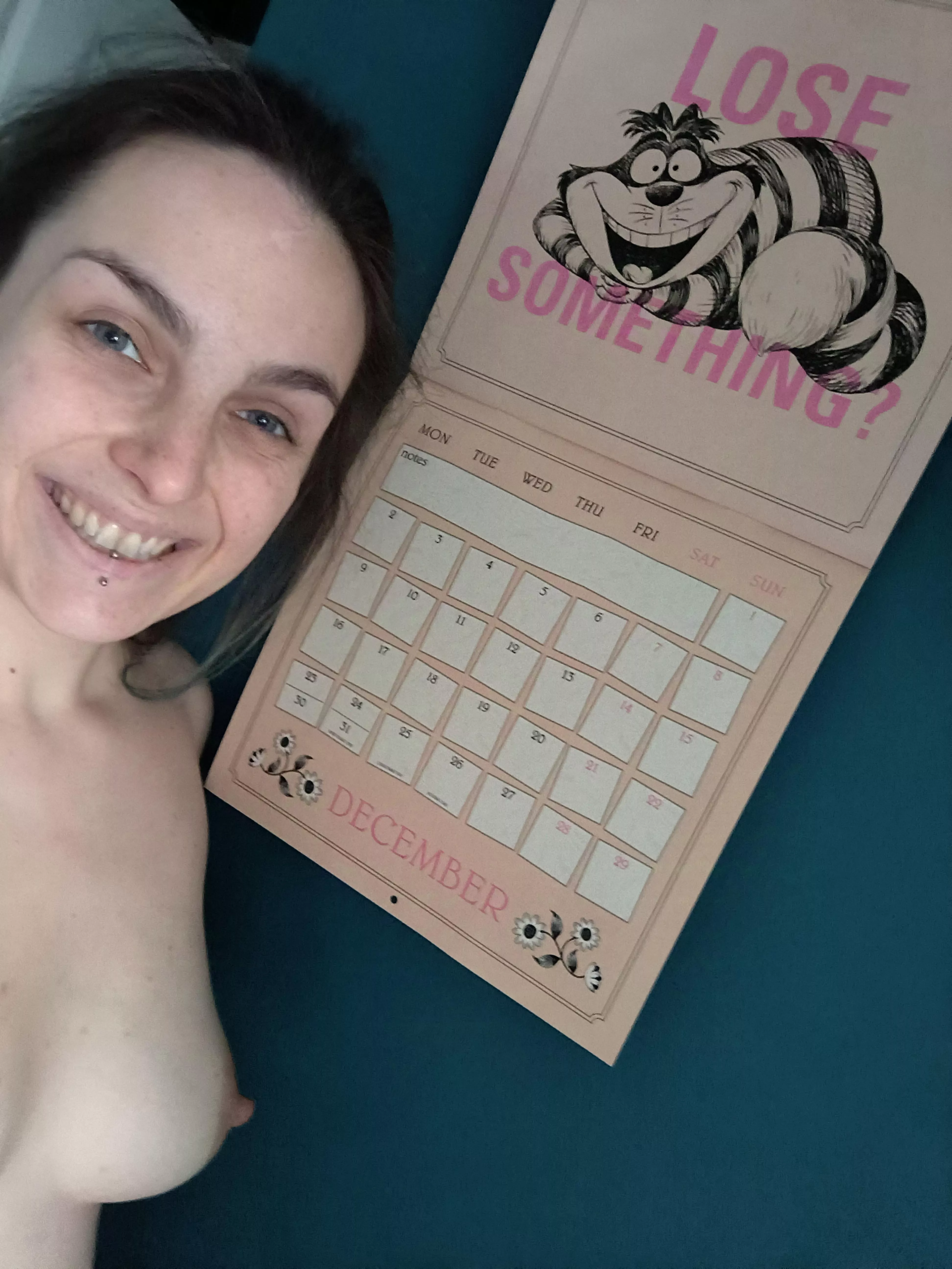 It's December!! (I know it's late, sorry)  posted by AlluringAprilx