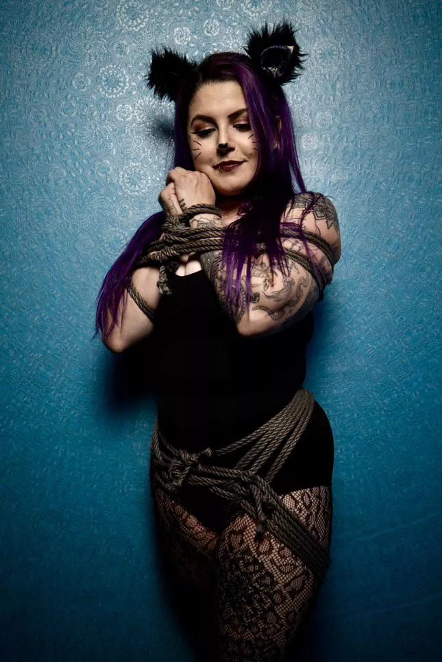 Meow  posted by KinkyKaya