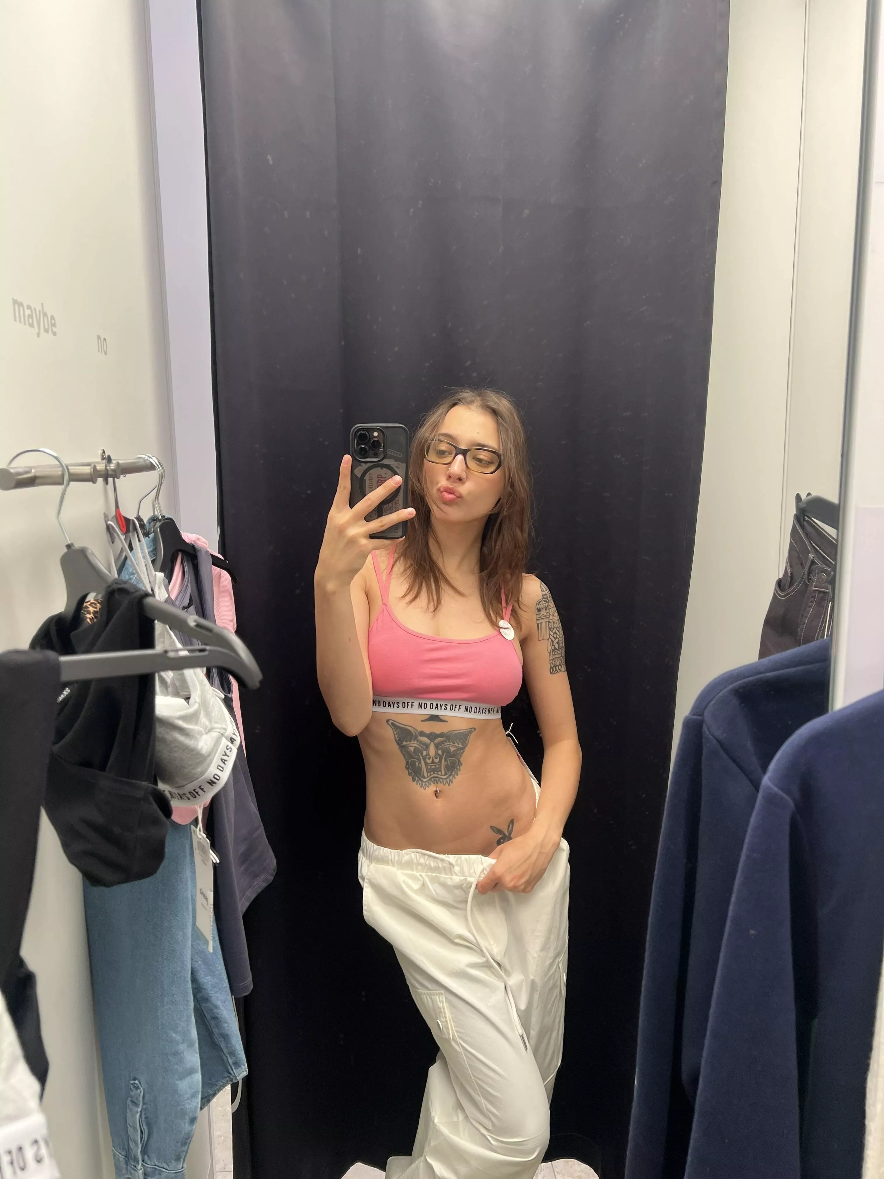 This sports top makes my workout sessions sexy posted by Elianabolly