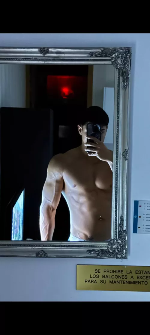 What do you think of my veins? 🧐 by leovipmodel