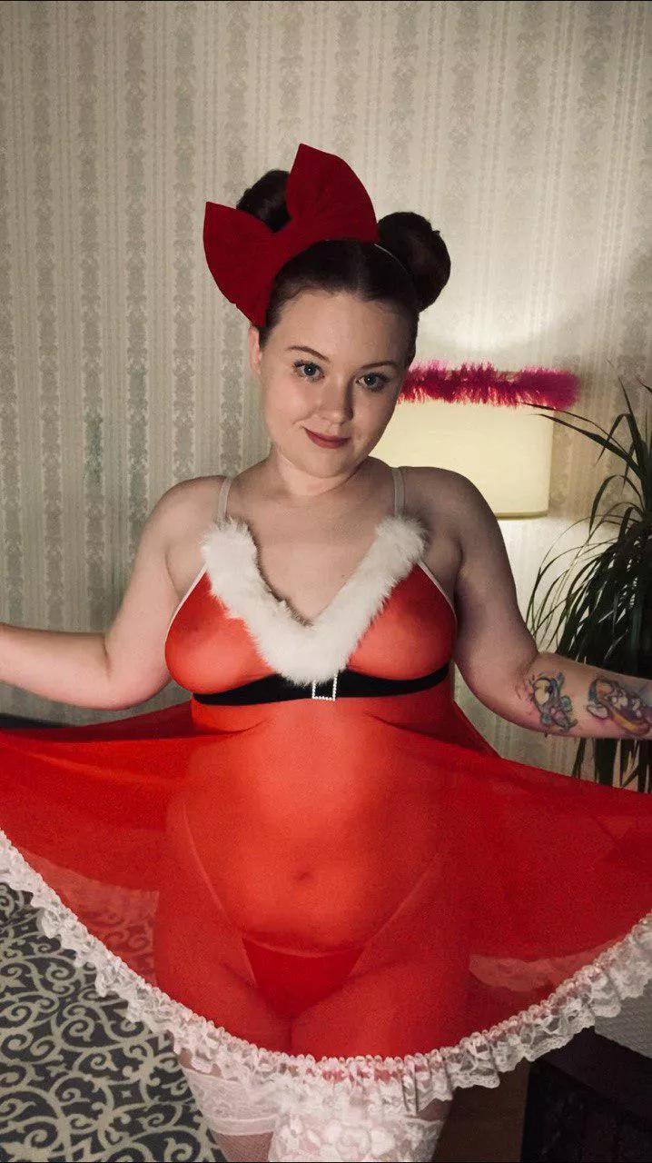 Who wants sexy fun? ;) [_talkerbird] posted by Jessica_Rubatte