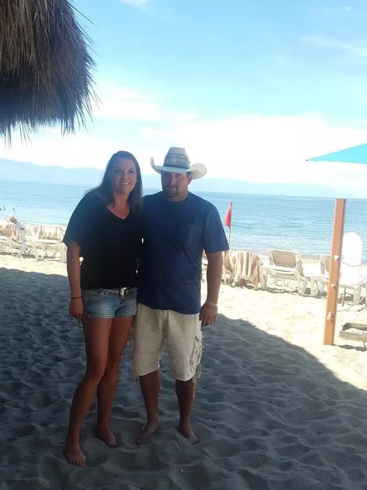 Dec 27th to Jan 5th 🍍 posted by cowboycoupl