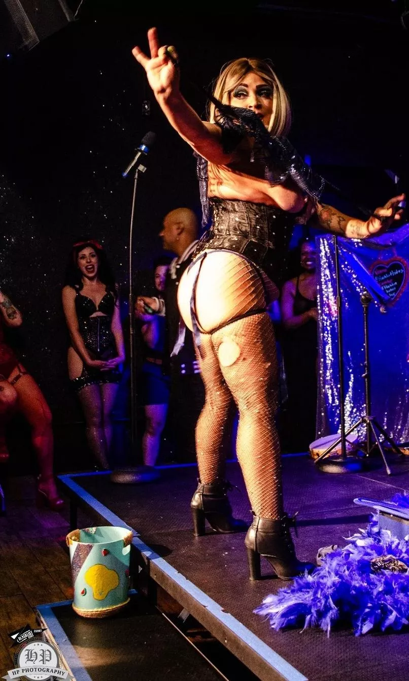 Happy Thigh High Thursday from Risa Risque  posted by simpor_lesque