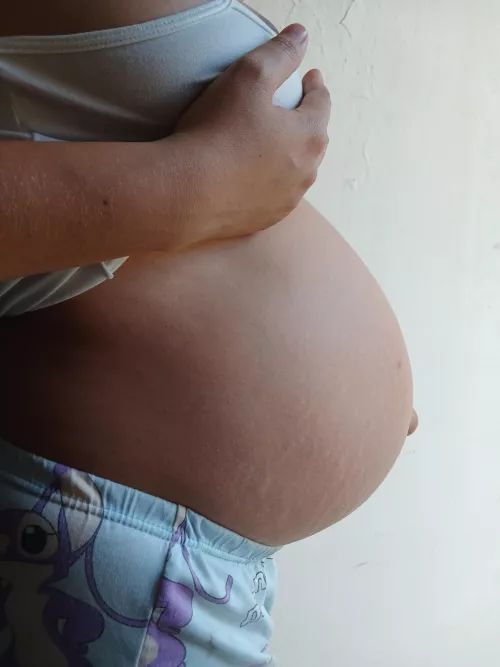 Hi love, I'm available, a rich and horny 8 months pregnant woman with no limits by Yolita23