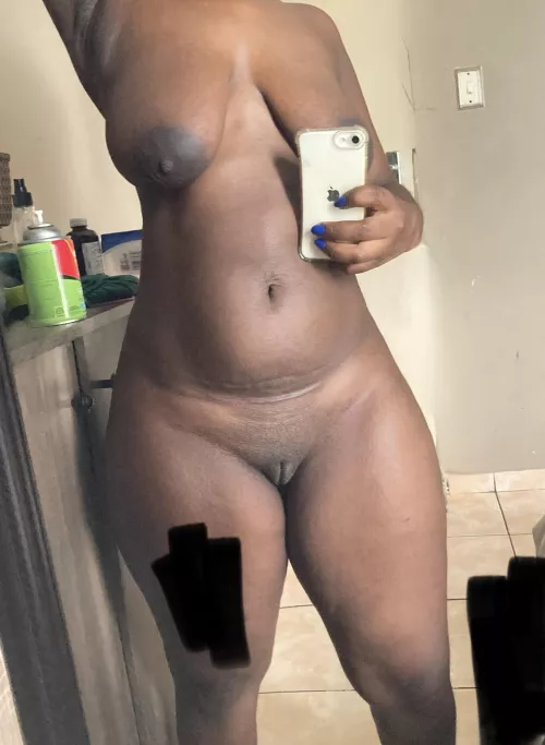 28F| 5’2|70kg 15 m postpartum, 14m working out. I’m proud of this body. by Obvious_Poet_2131