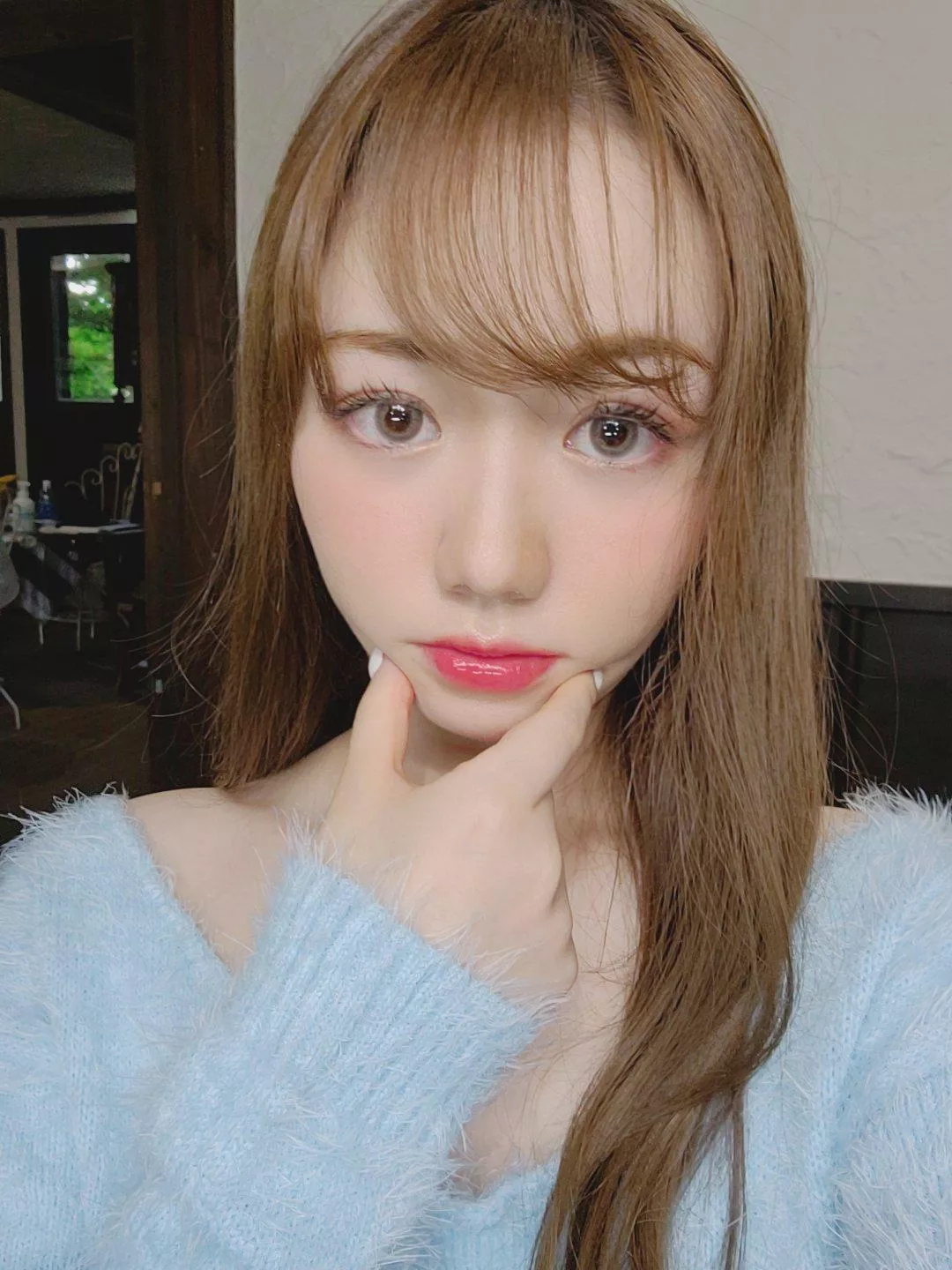 Anna posted by imnakedmod