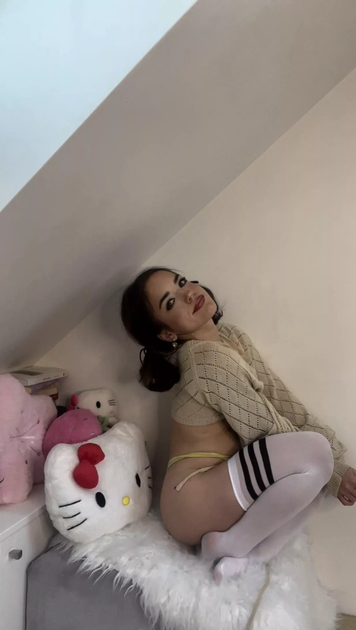 Do older men find midget girls like me attractive? posted by Whirl_Layla