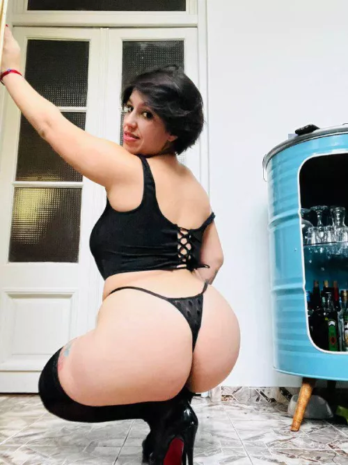 I love how little thongs look on my big ass by Inesitaax