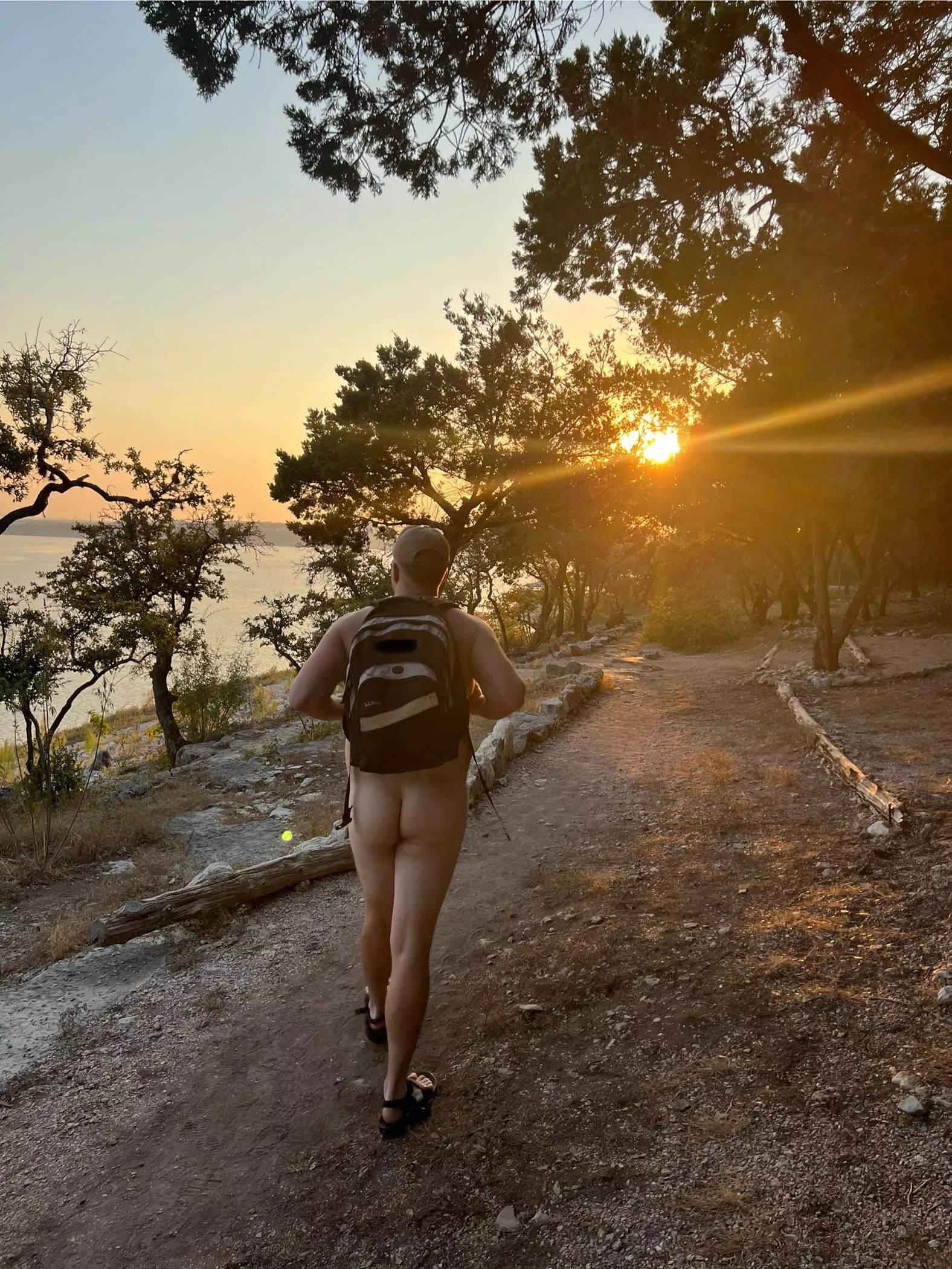 Sunset walk 🌅  posted by Va-Guy2022