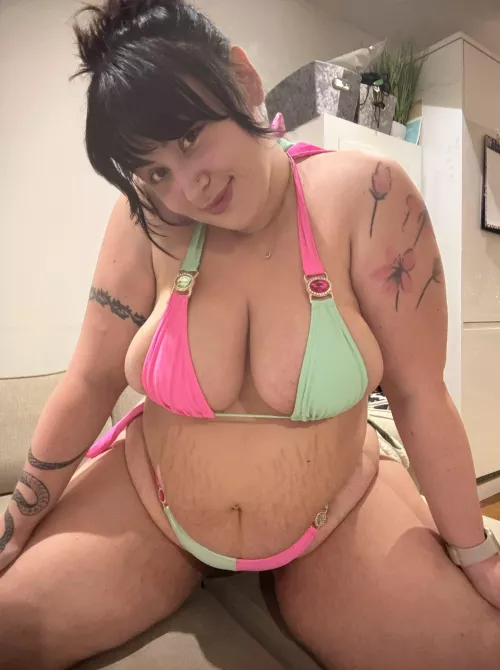 too curvy or just the way you like it? by ZaharaSaffron