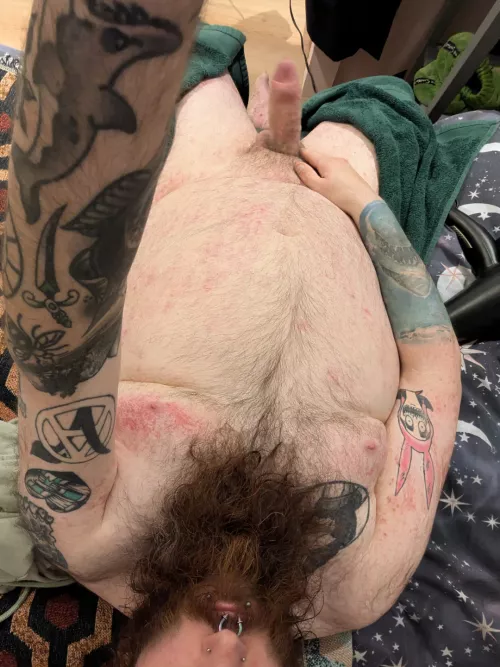 Enjoying a relaxing Saturday night  by shoegazerage