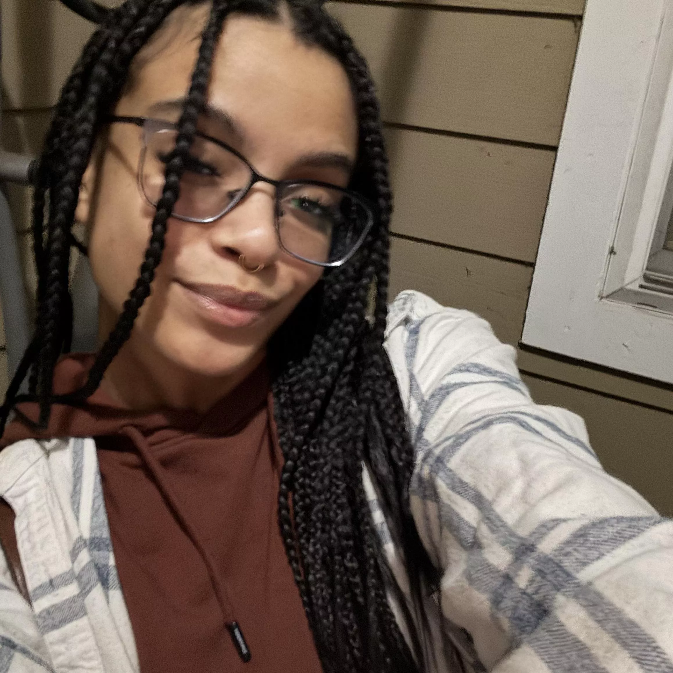 feeling cute in this cold weather  posted by zoedelriobby