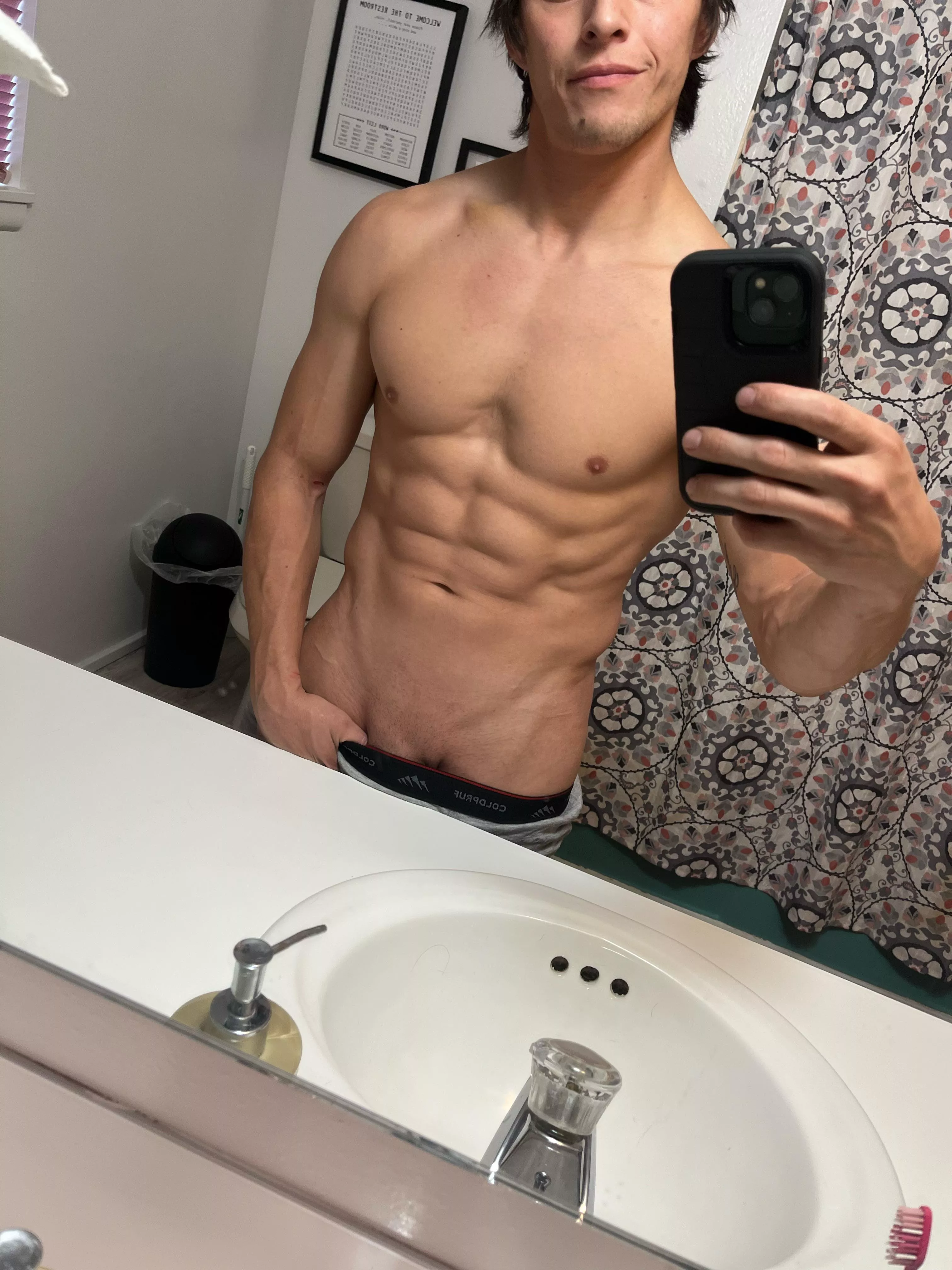 Good day everyone ;) posted by Exciting-Tip-4984