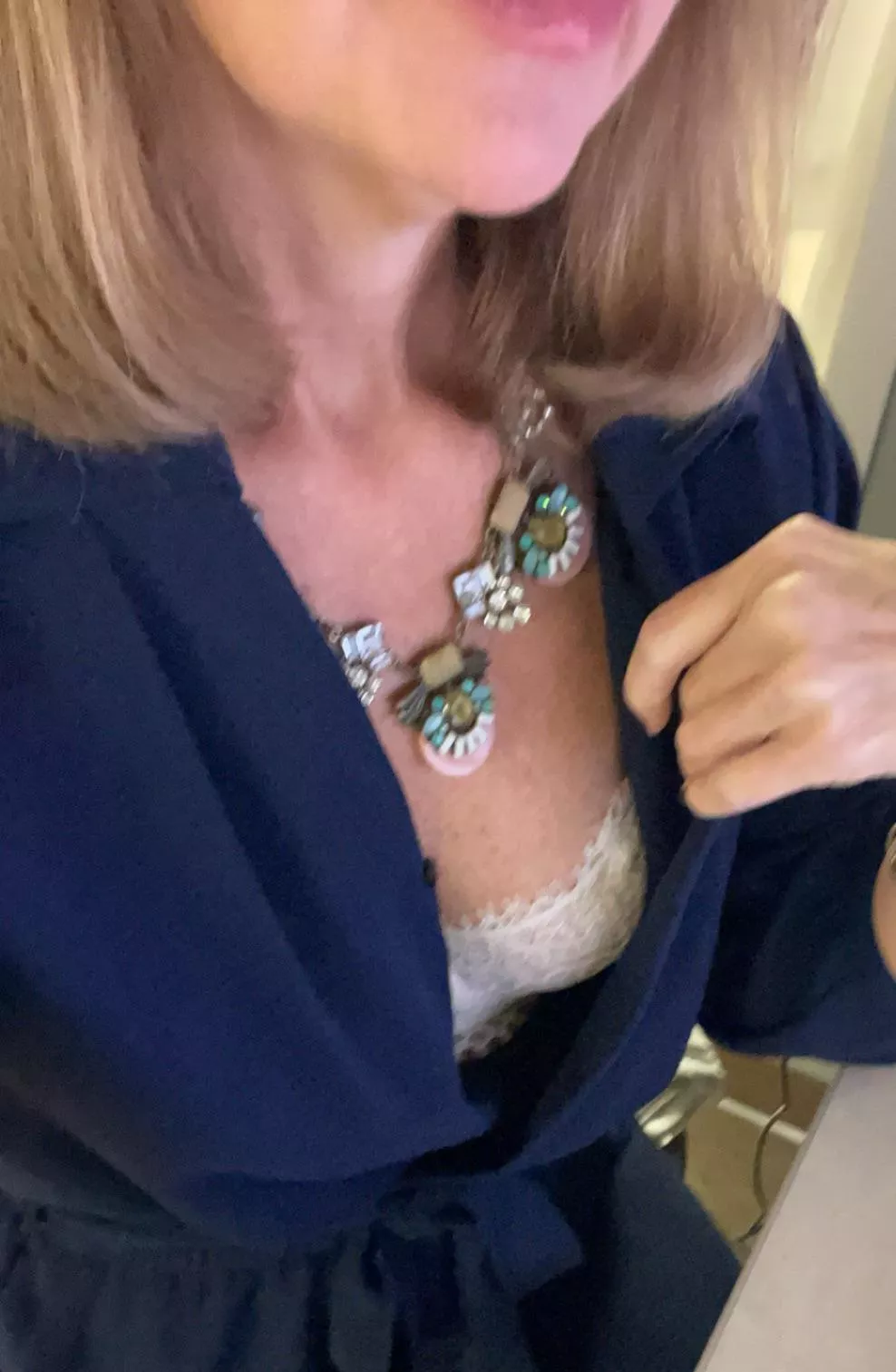 Just a little peek posted by Dirtygirld100