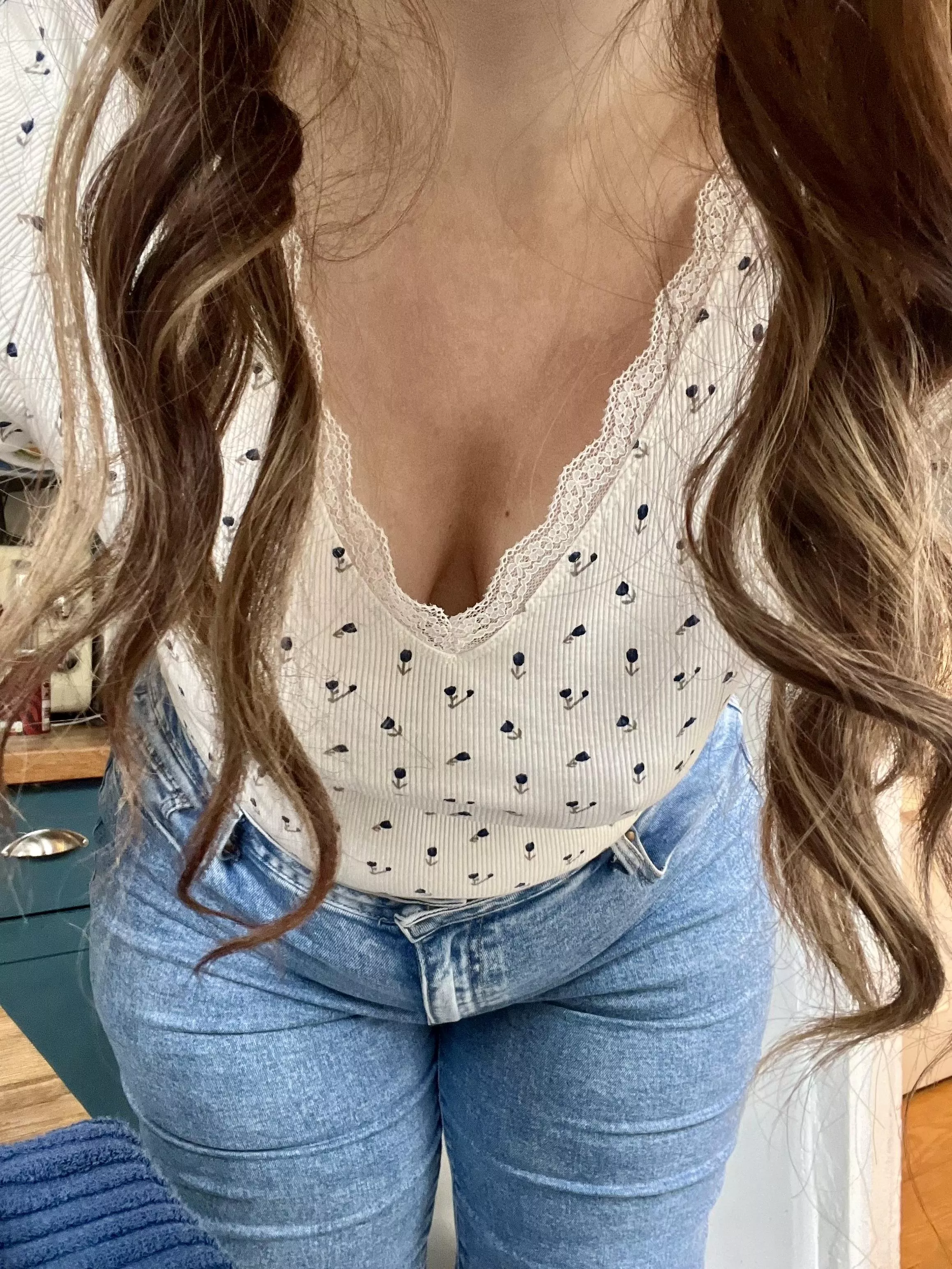 POV: I caught you staring, and I’m not mad about it 😏 posted by SnowImaginary