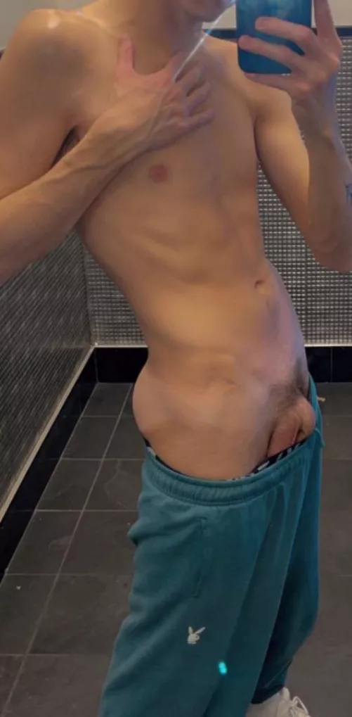 (20) You walk in the locker room and I’m taking this photo … wyd? by Lust_for_JakeAxxx