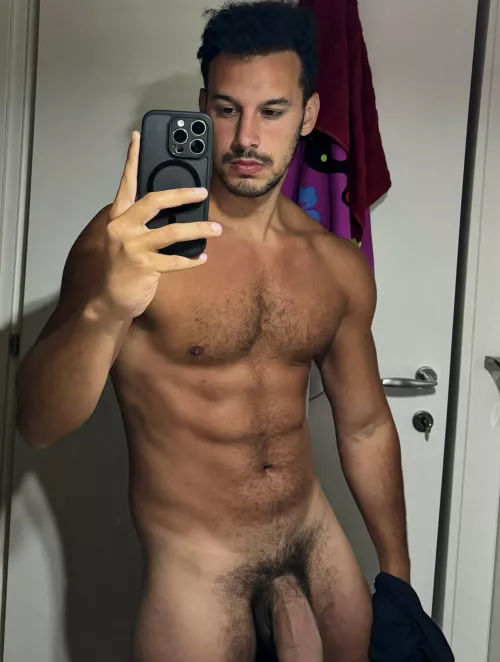 First 3 words that comes to your mind 👇 by Johnnyrichs