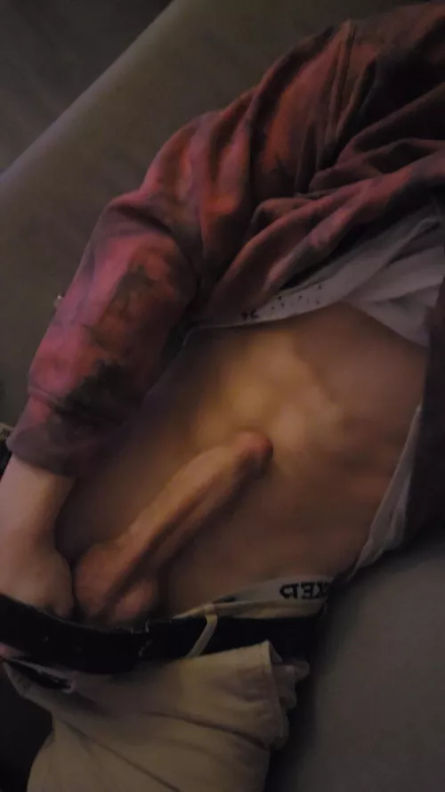 Hope everyone had a good weekend :) any sluts out there want to finish it up by being turned into a sloppy mess? ;) by yychammer