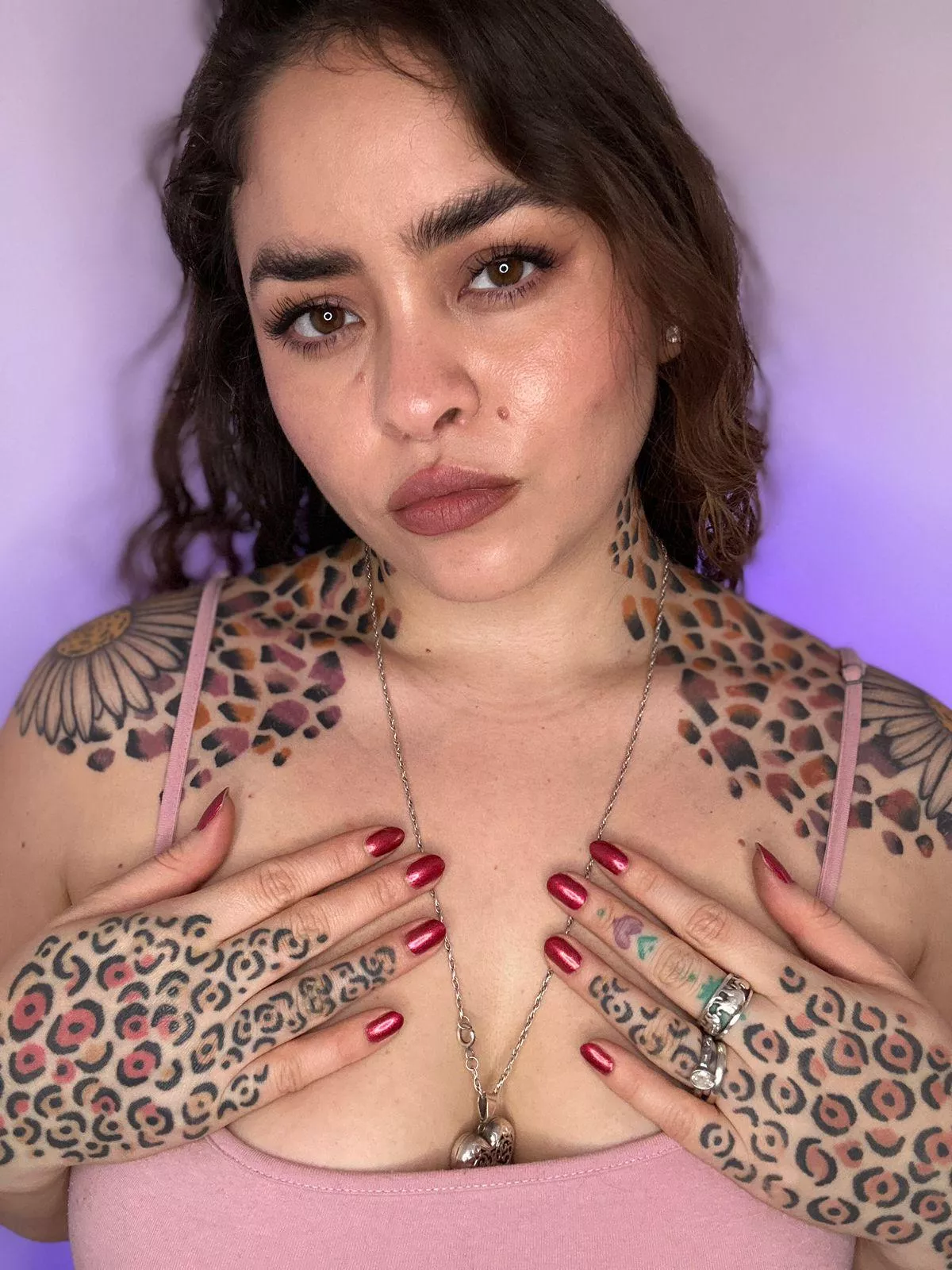 Let’s see how these hands can drive you crazy	  posted by IamLola420