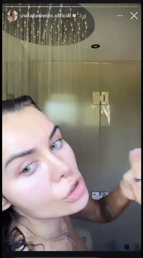 Natalia Siwiec by Successful-Block8471