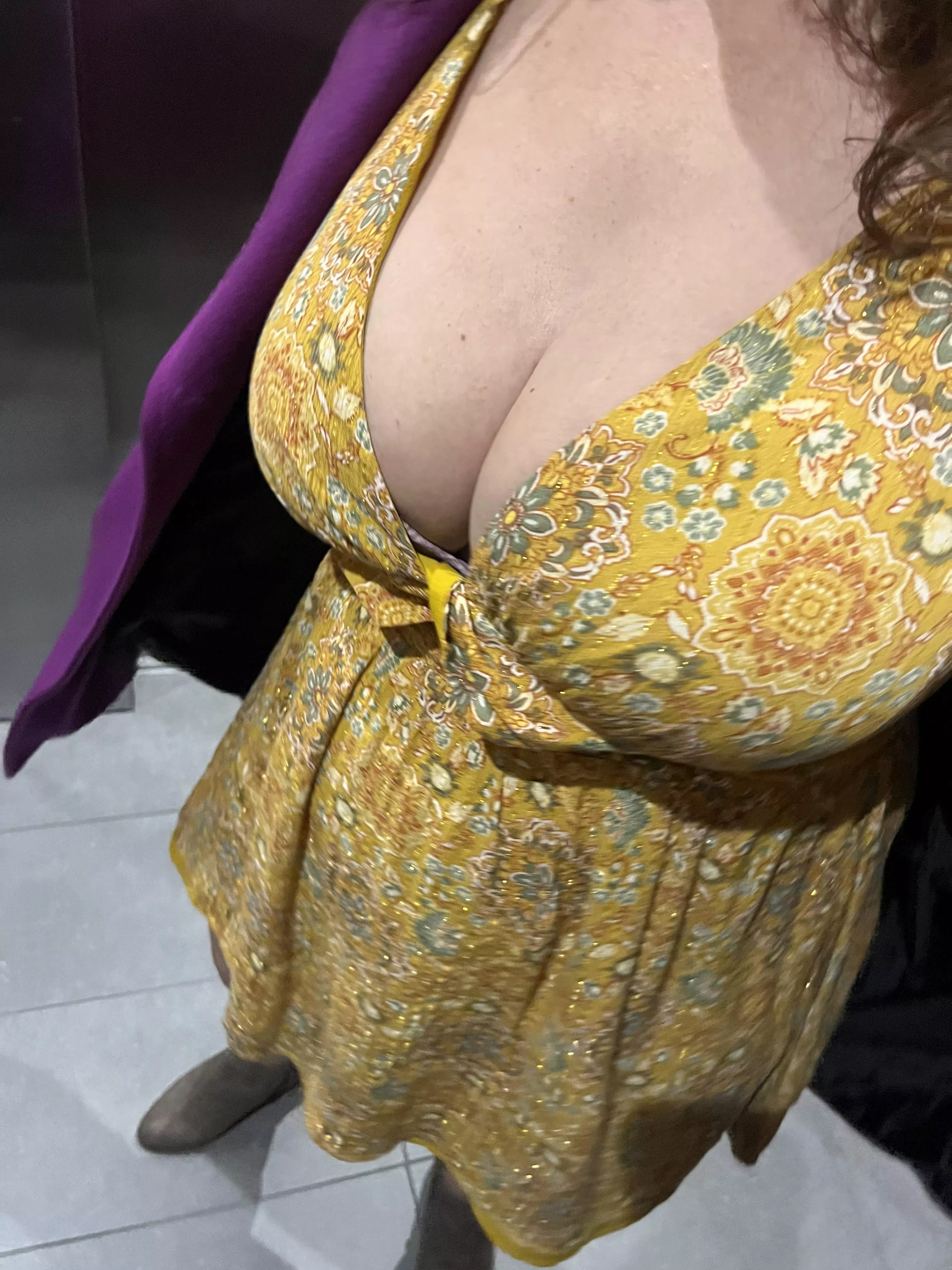 Sexy cleavage for Saturday night…  posted by ThisVeronicaVaughn