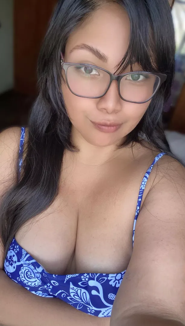 Should we stay inside all day?  posted by SexyAzucena