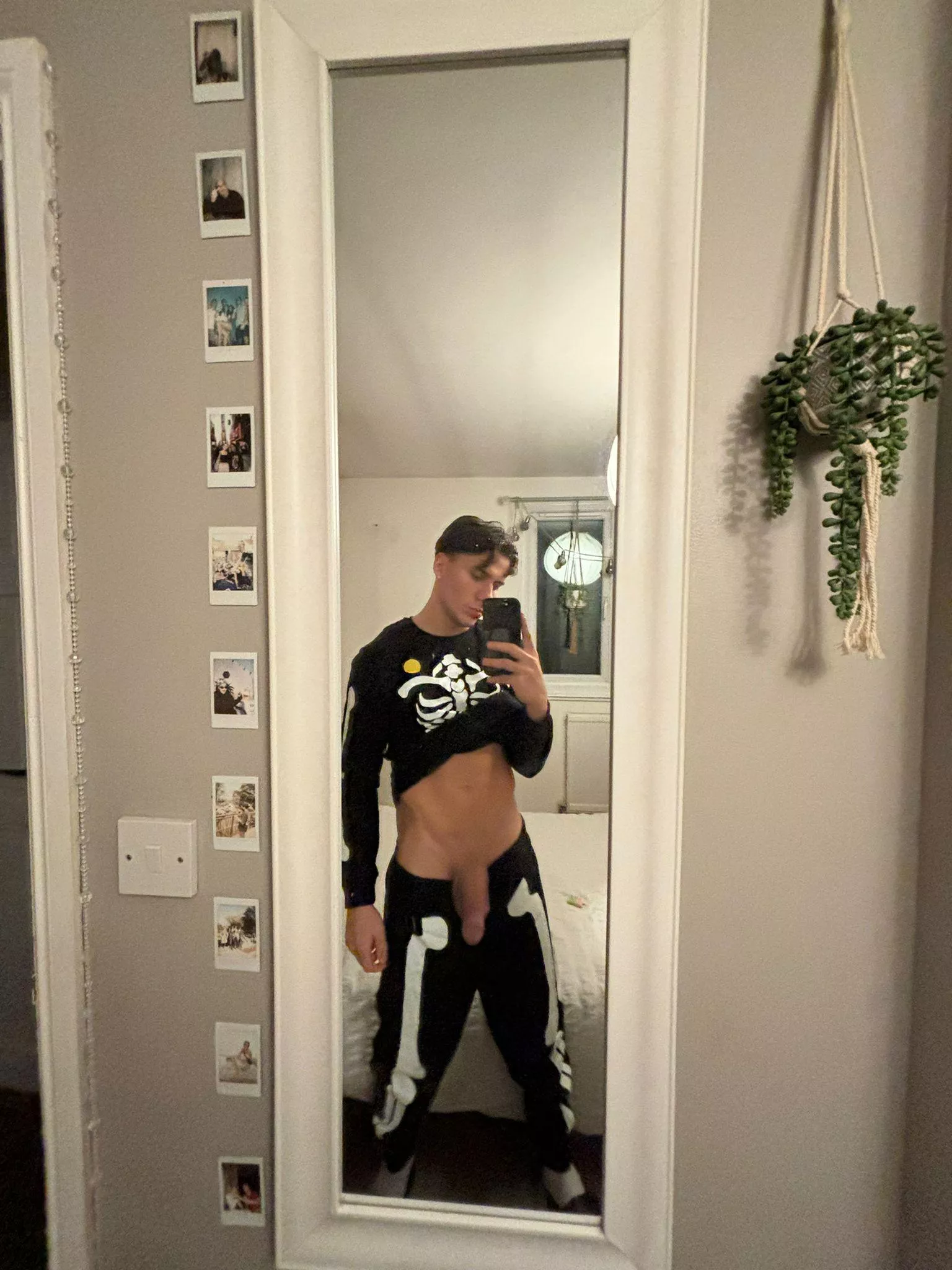 Suck me posted by Aonsu