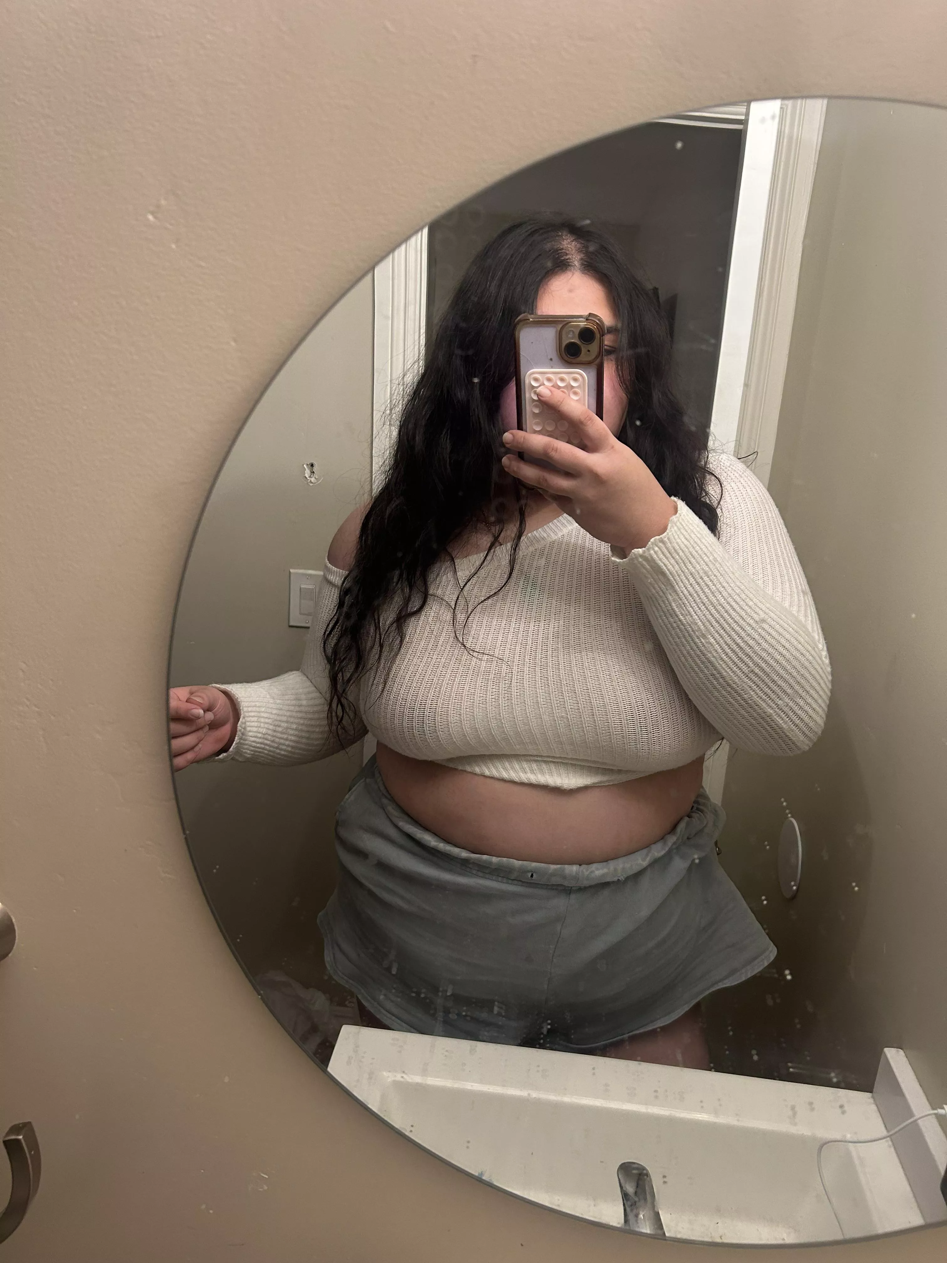 uh cum on my clothes? lol posted by thotsesh