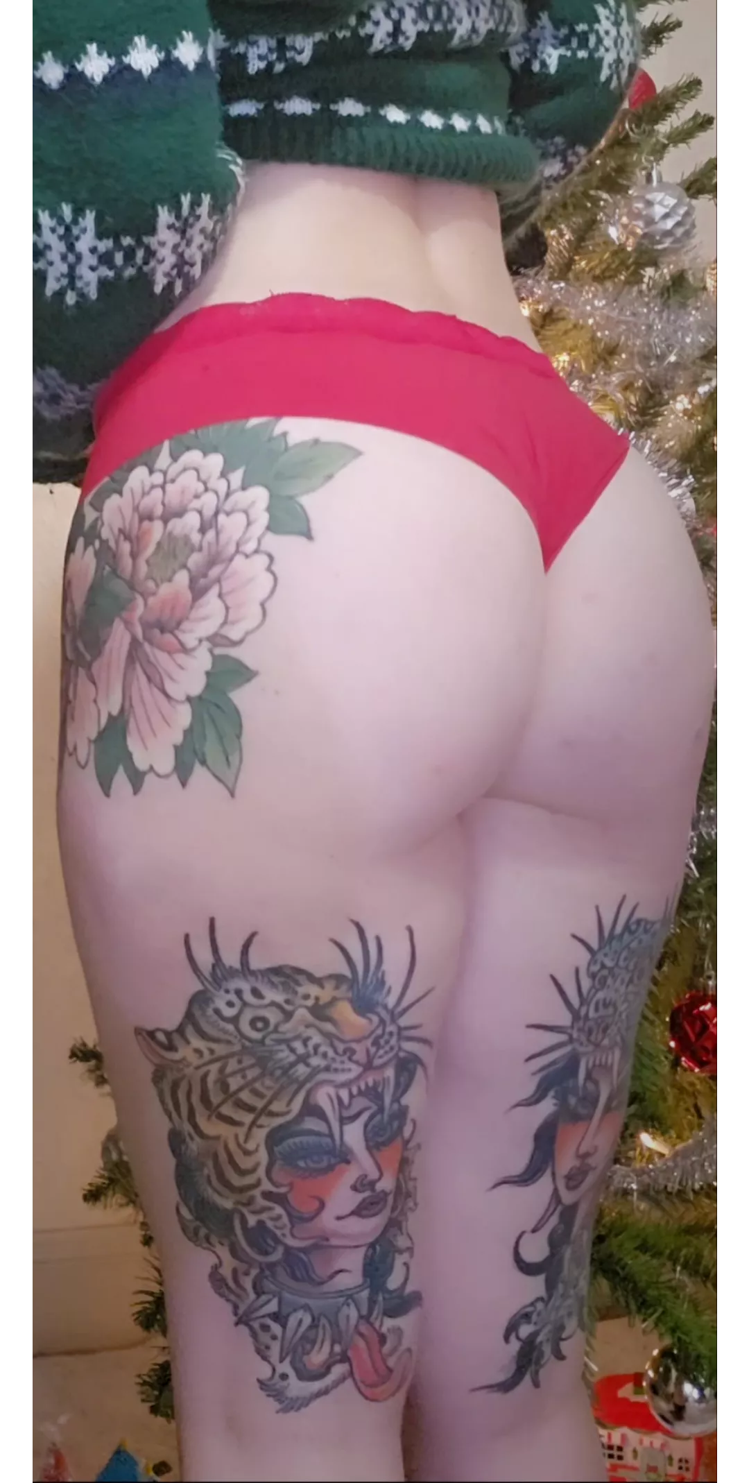 What if I put some mistletoe above my booty  posted by NakedNeighborDhani
