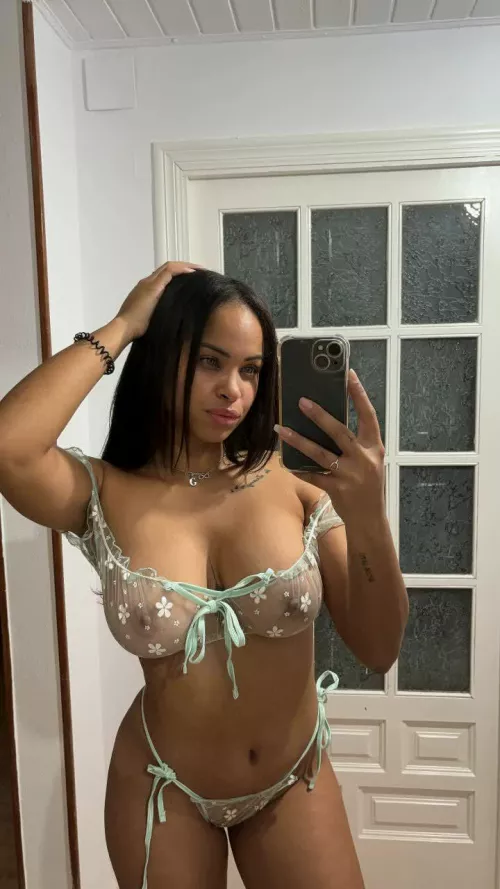 Will you hit up a cutie babe like me? by jasminepeterson