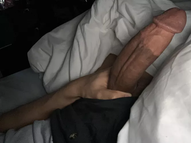 (28) bigger than you’re used to? by ji3ran