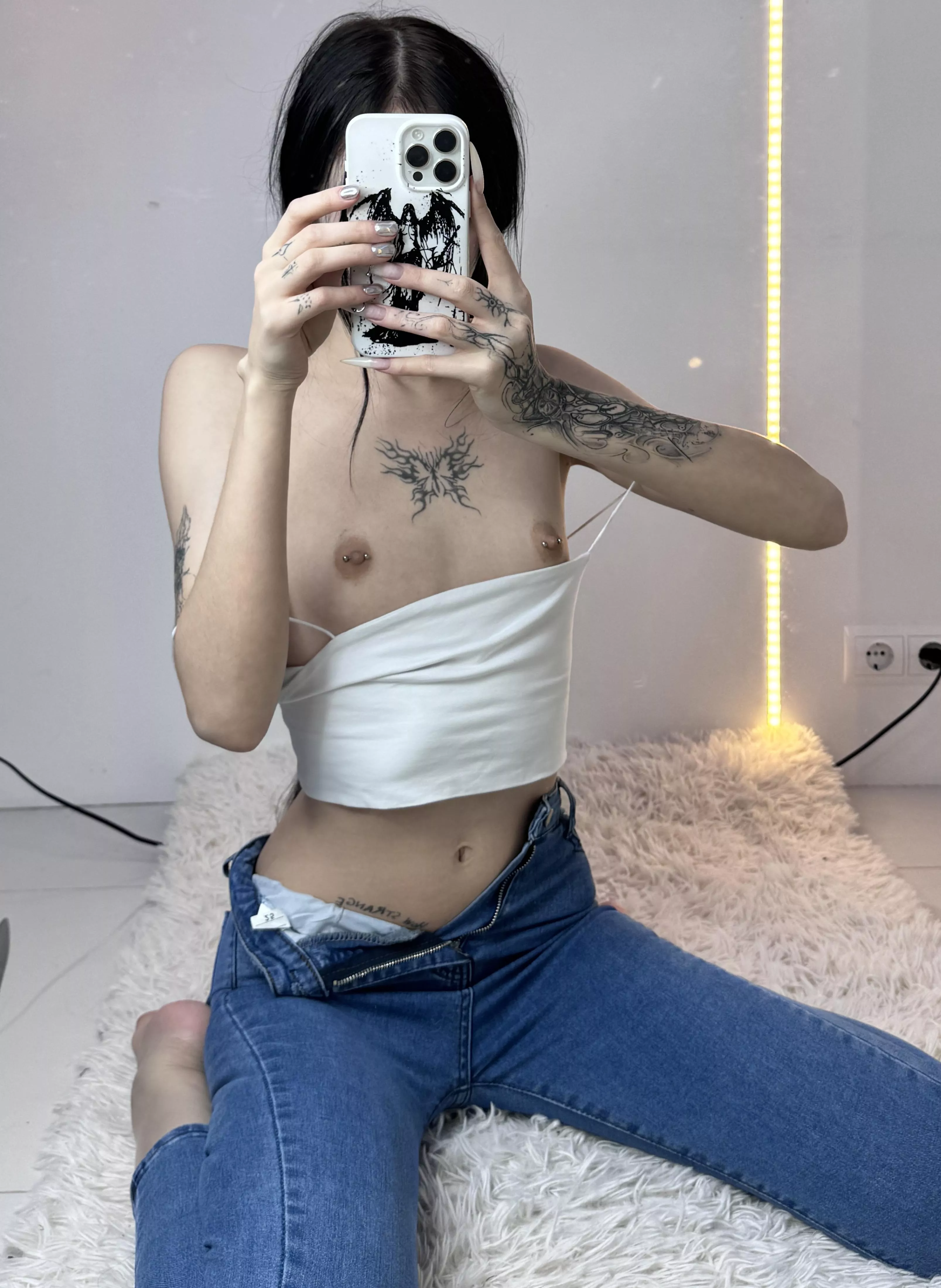 90lbs no tits girl can be attractive for you? posted by kaiko_riko