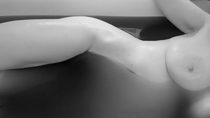 A monochrome soak by idontgiveadamn88_