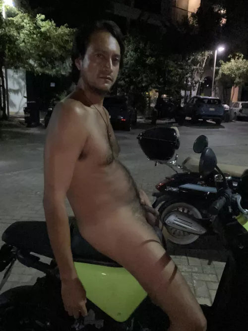 Catch a ride by chichoinparadise